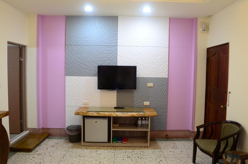 Jia Yuan Homestay Hengchun South Gate Exterior photo